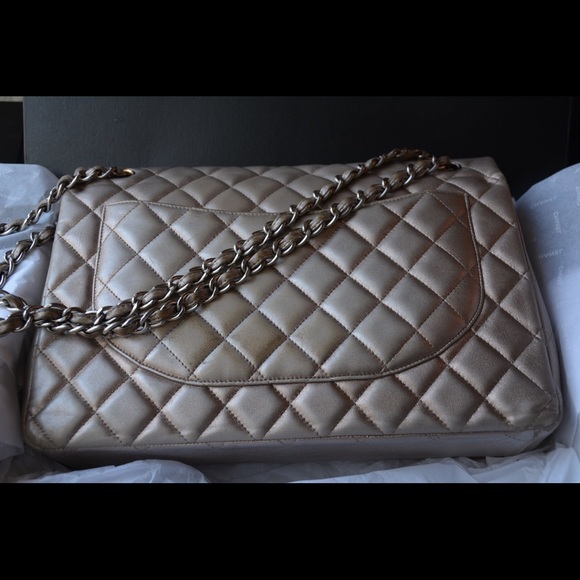 CHANEL Maxi bronze double flap bag - Picture 3 of 8